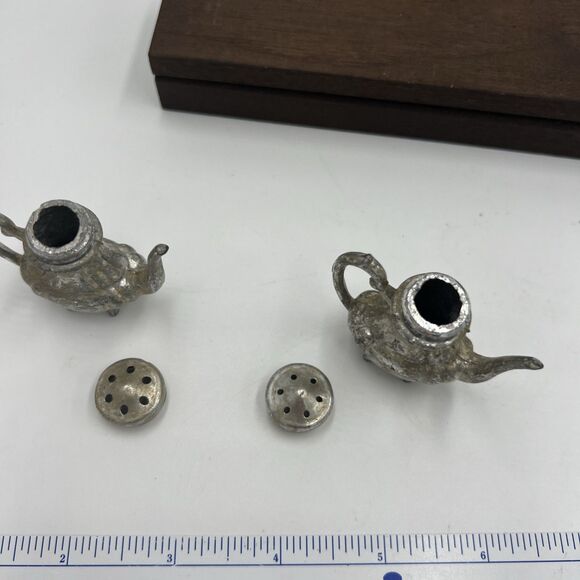 Vintage Salt And Pepper Shakers Silver Tone Tea Pot Coffee Pot So Cute! - Picture 10 of 12